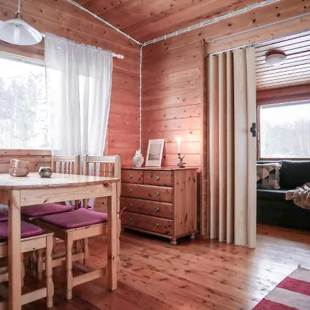 Eramokki - 4,5 Km Ivalon Lentokentalta! Vakantiehuis