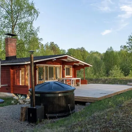 Eramokki - 4,5 Km Ivalon Lentokentalta! Vakantiehuis
